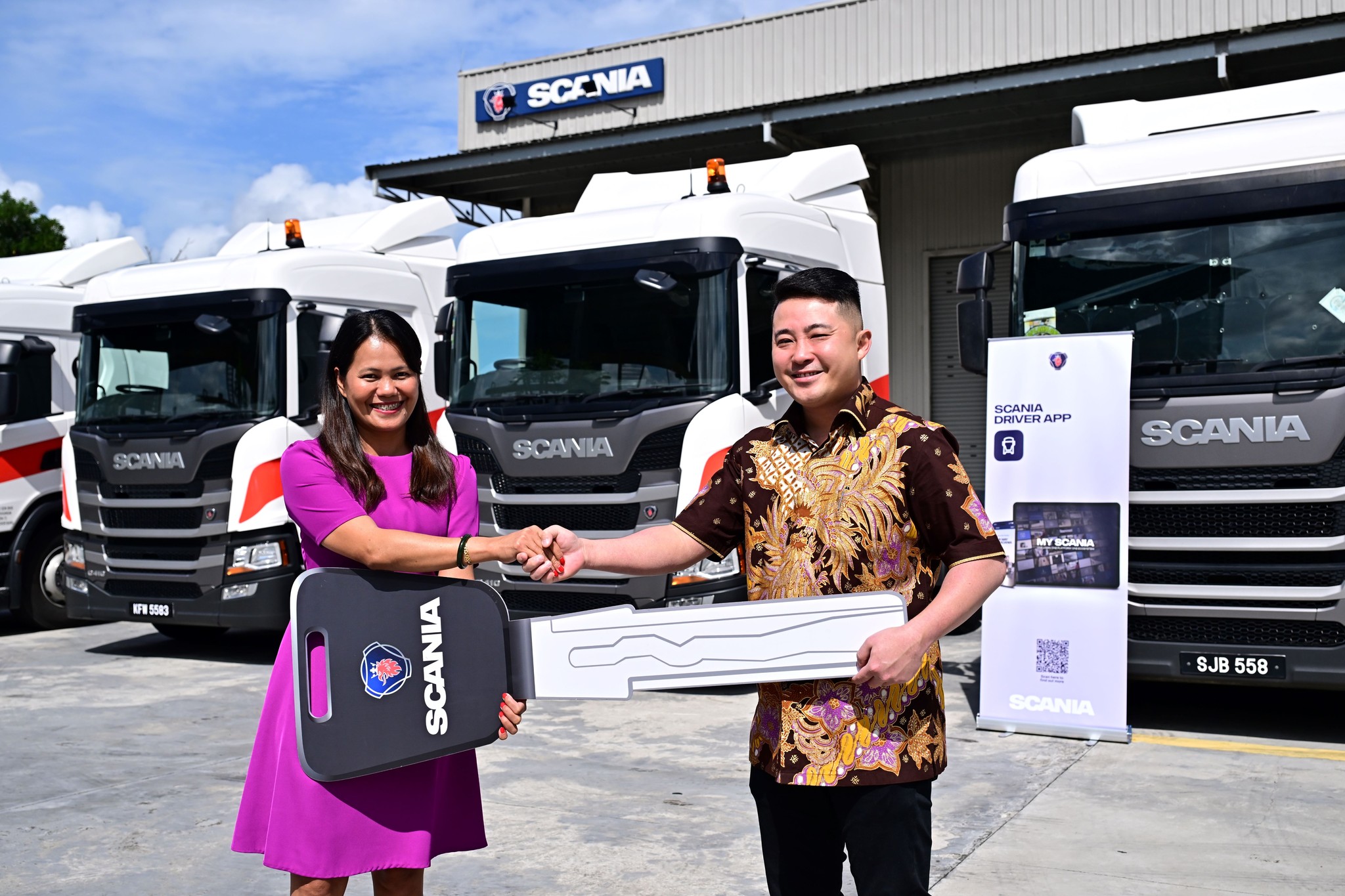 Scania trucks handover to SSB Cryogenic Equipment.