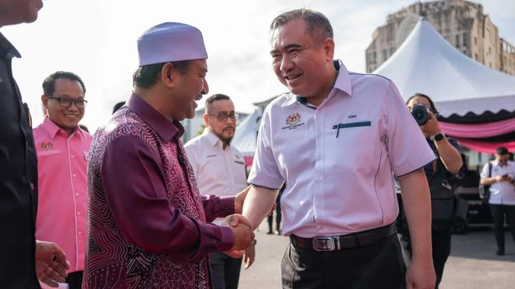 Transport Minister Anthony Loke greeting a citizen