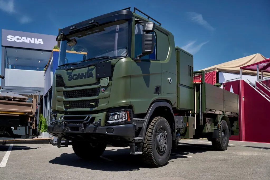 The first of three hybrid defence trucks delivered by Scania to FMV as part of a joint development project. (Photo: Scania Group)